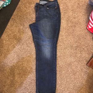Curvy Mid Rise jeans